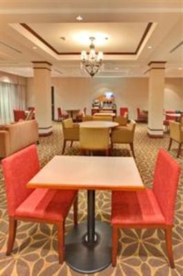 фото отеля Holiday Inn Express Hotel & Suites Brockville