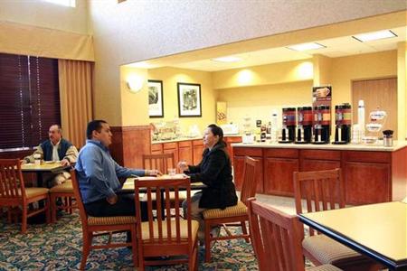 фото отеля Hampton Inn & Suites Palmdale