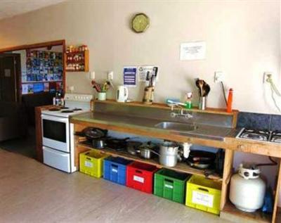фото отеля Dolphin Lodge Backpackers