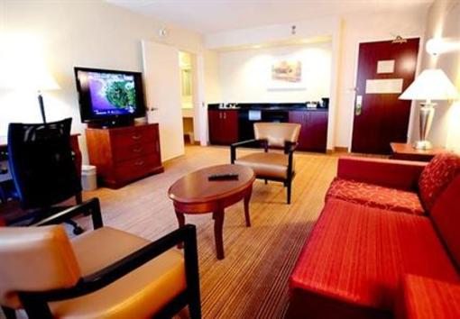 фото отеля Courtyard by Marriott Edison/Woodbridge