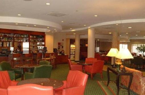 фото отеля Courtyard by Marriott Edison/Woodbridge