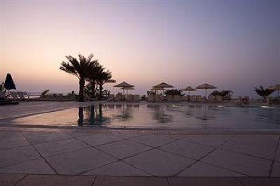 фото отеля Al Hamra Palace Beach Resort