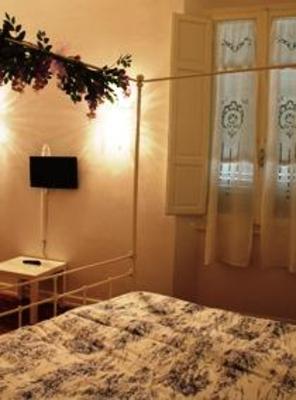 фото отеля 23 Bed & Breakfast