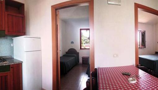 фото отеля Villaggio Torre Ruffa Robinson
