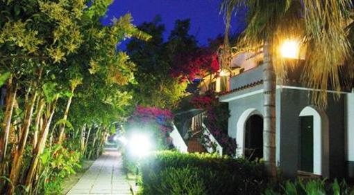 фото отеля Villaggio Torre Ruffa Robinson