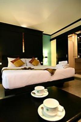 фото отеля Rattana Hill Apartment Phuket