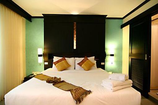 фото отеля Rattana Hill Apartment Phuket