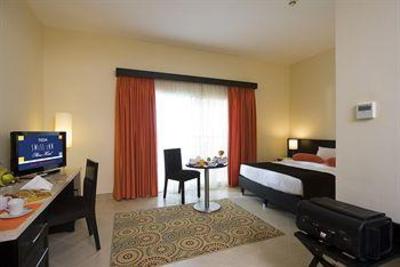 фото отеля Teda Swiss Inn Plaza