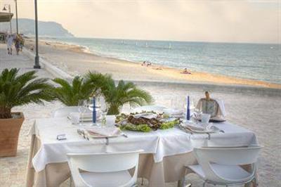 фото отеля Life Hotel Porto Recanati