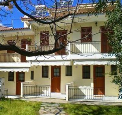 фото отеля Stathopoulos Apartments