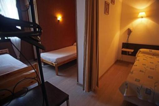 фото отеля Le Clement V Hotel Roquemaure