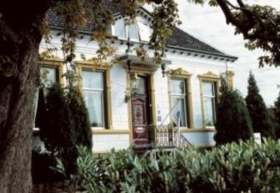 фото отеля Stayokay Hostel Scheemda