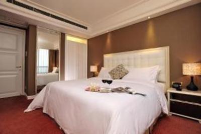 фото отеля Wealthy All Suite Hotel