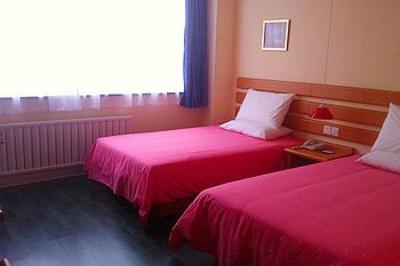 фото отеля Home Inn Fukang Bridge
