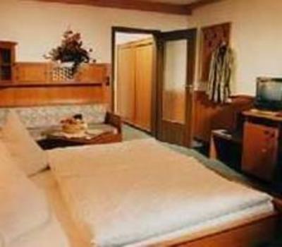 фото отеля Waldhotel am Fichtelsee