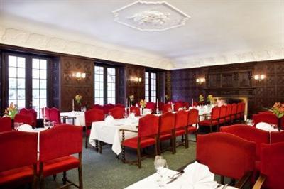фото отеля Relexa Schlosshotel Cecilienhof Potsdam