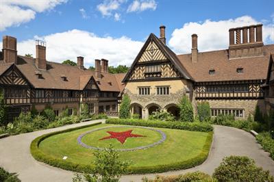 фото отеля Relexa Schlosshotel Cecilienhof Potsdam
