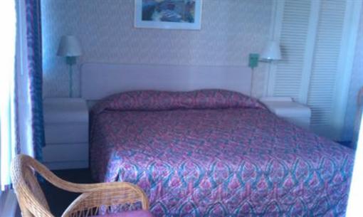 фото отеля Budget Lodge & Foodmart