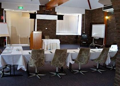 фото отеля Sir Francis Drake Inn Port Stephens