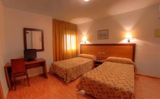 фото отеля Hotel Torrezaf