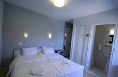 фото отеля Hotel Restaurant Le Limargue Lavergne
