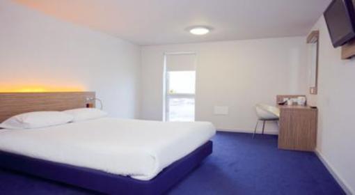фото отеля Travelodge Chelmsford Hotel