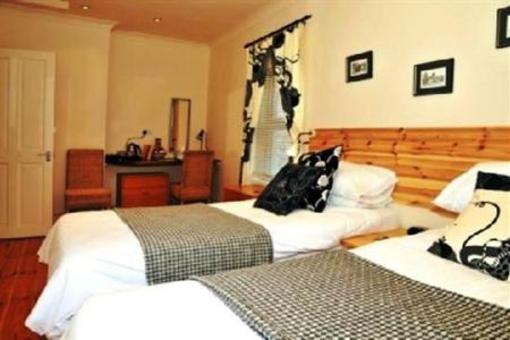фото отеля Brookside Villa B&B