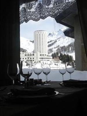 фото отеля Hotel Biancaneve Sestriere