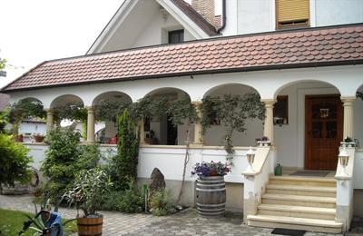 фото отеля Weingut Rebhof Sommer