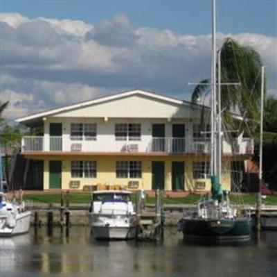 фото отеля Mariner's Lodge and Marina