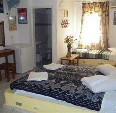 фото отеля Pension Armonia Fira