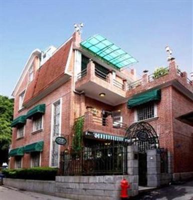 фото отеля Red Bricks Family Inn