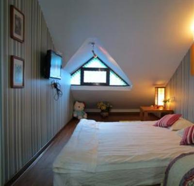 фото отеля Red Bricks Family Inn