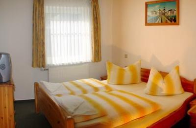 фото отеля Pension Anker Hotel Binz