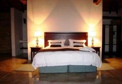 фото отеля Esiweni Lodge