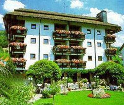 фото отеля Hotel-Restaurant Rebstock Buehlertal