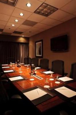 фото отеля Embassy Suites Hotel DFW Airport North/Outdoor World