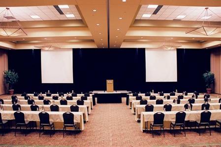 фото отеля Embassy Suites Hotel DFW Airport North/Outdoor World