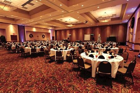 фото отеля Embassy Suites Hotel DFW Airport North/Outdoor World
