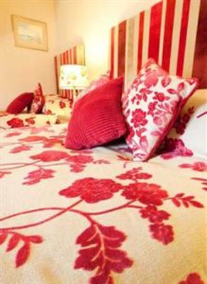 фото отеля Craigroyston House and Lodge