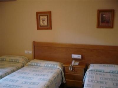 фото отеля Hostal Infantes Toledo