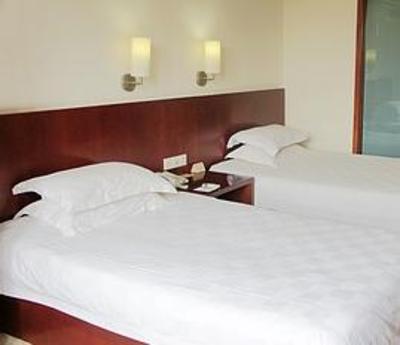 фото отеля Baiyue Business Hotel