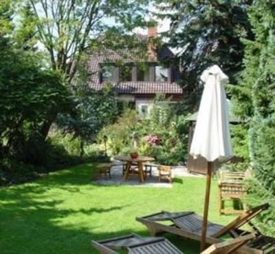 фото отеля Hotel Landhaus Haffkrug Scharbeautz