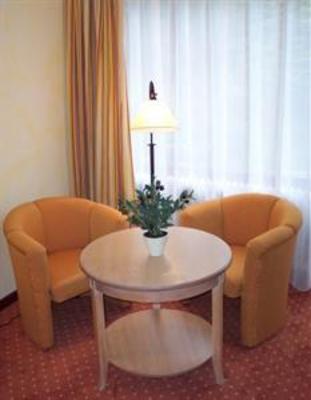 фото отеля Hotel Landhaus Haffkrug Scharbeautz