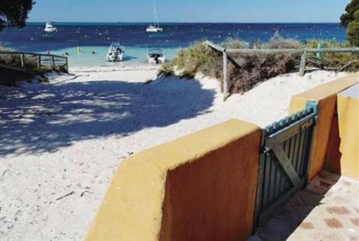 фото отеля Rottnest Island Authority Thompson Bay South Villas