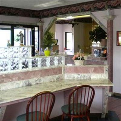 фото отеля Western Inn Express