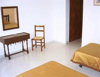 фото отеля Hostal Laurel Ibiza