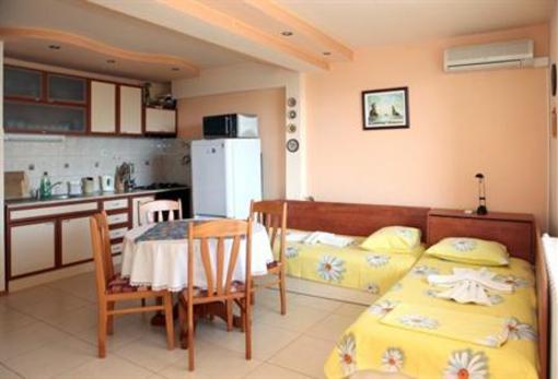 фото отеля Guest House Fotini 1