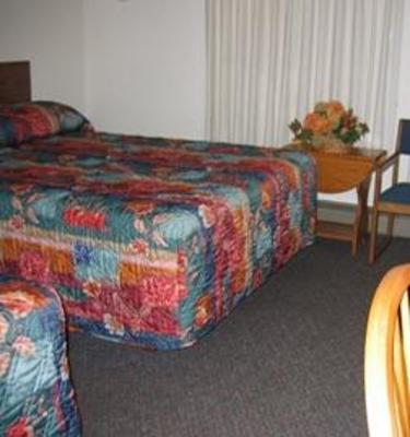 фото отеля Budget Host Inn Detroit Lakes