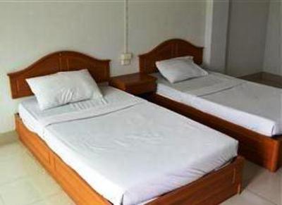 фото отеля Yong Dee Apartment